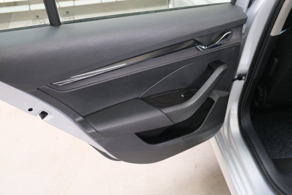 Škoda Octavia Combi 1.5 e-TSI Business Edition Automaat - Airco, Cruise, Navi, PDC, Carplay, Virtueel display, Trekhaak.