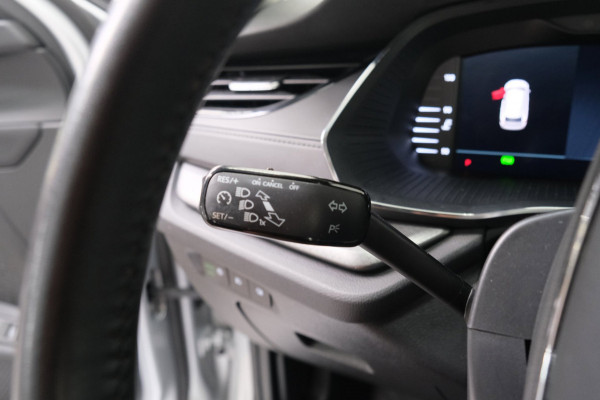 Škoda Octavia Combi 1.5 e-TSI Business Edition Automaat - Airco, Cruise, Navi, PDC, Carplay, Virtueel display, Trekhaak.