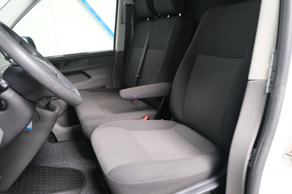 Volkswagen Transporter 2.0 TDI L1H1 26 - N.A.P. Airco, Cruise, Imperiaal, Carplay, PDC.
