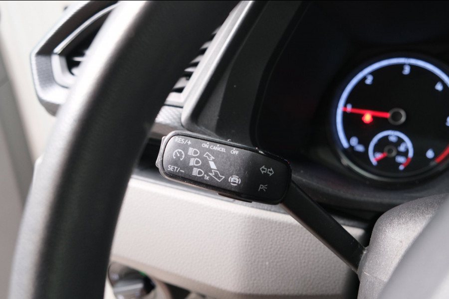 Volkswagen Transporter 2.0 TDI L1H1 26 - N.A.P. Airco, Cruise, Imperiaal, Carplay, PDC.