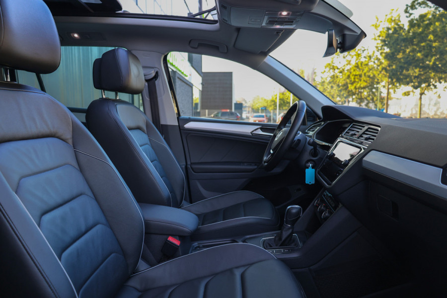 Volkswagen Tiguan 1.4 TSI ACT Highline Business | PANO | MEMORY | 360 | ELEK TREKHAAK | KEYLESS | STOELVERW | ELEK KOFFERKLEP |