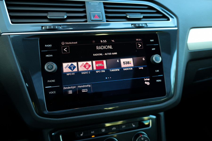 Volkswagen Tiguan 1.4 TSI ACT Highline Business | PANO | MEMORY | 360 | ELEK TREKHAAK | KEYLESS | STOELVERW | ELEK KOFFERKLEP |