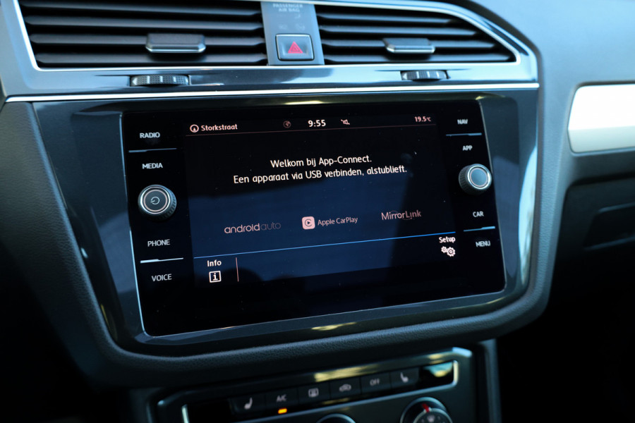 Volkswagen Tiguan 1.4 TSI ACT Highline Business | PANO | MEMORY | 360 | ELEK TREKHAAK | KEYLESS | STOELVERW | ELEK KOFFERKLEP |