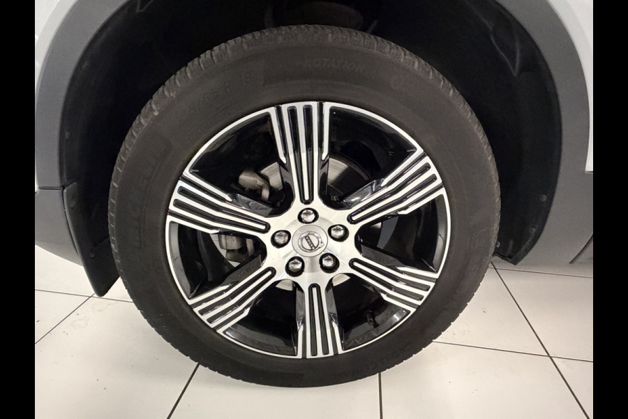 Volvo XC40 1.5 T3 Inscription Leer /Trekhaak / Camera