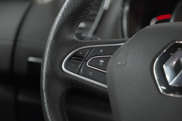Renault Espace 1.8 TCe 225 Initiale Paris 7p. | Panoramadak | Lederen bekleding | Stoelverwarming | Adaptieve Cruise Control