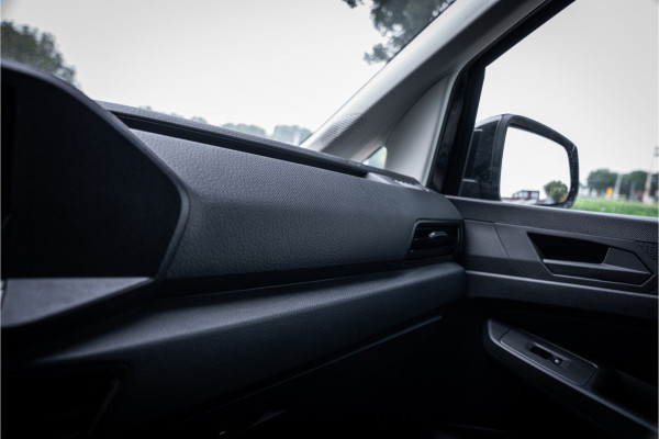 Volkswagen Caddy Cargo 2.0 TDI DSG ** Leder ** Trekhaak ** LED ** Winter pakket ** Camera ** NAP!!