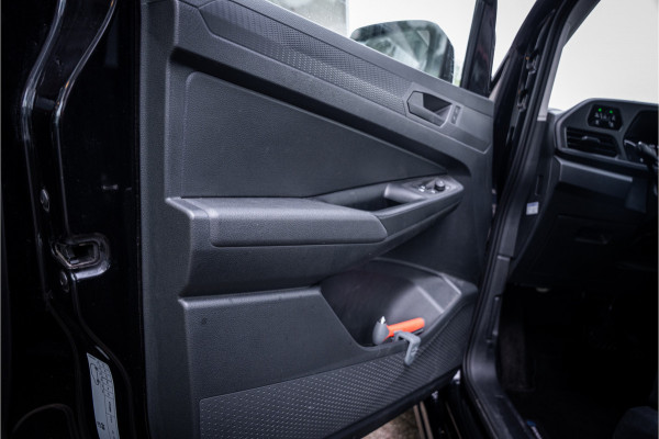 Volkswagen Caddy Cargo 2.0 TDI DSG ** Leder ** Trekhaak ** LED ** Winter pakket ** Camera ** NAP!!