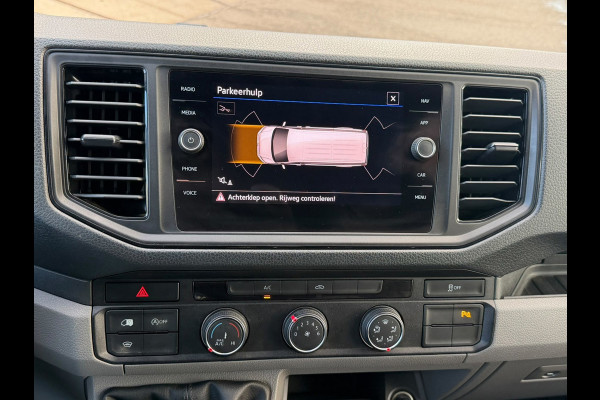 Volkswagen Crafter 35 2.0 TDI 140PK L3H3 RWD / Trekhaak / Imperiaal / App connect / Camera / Laadruimte inrichting
