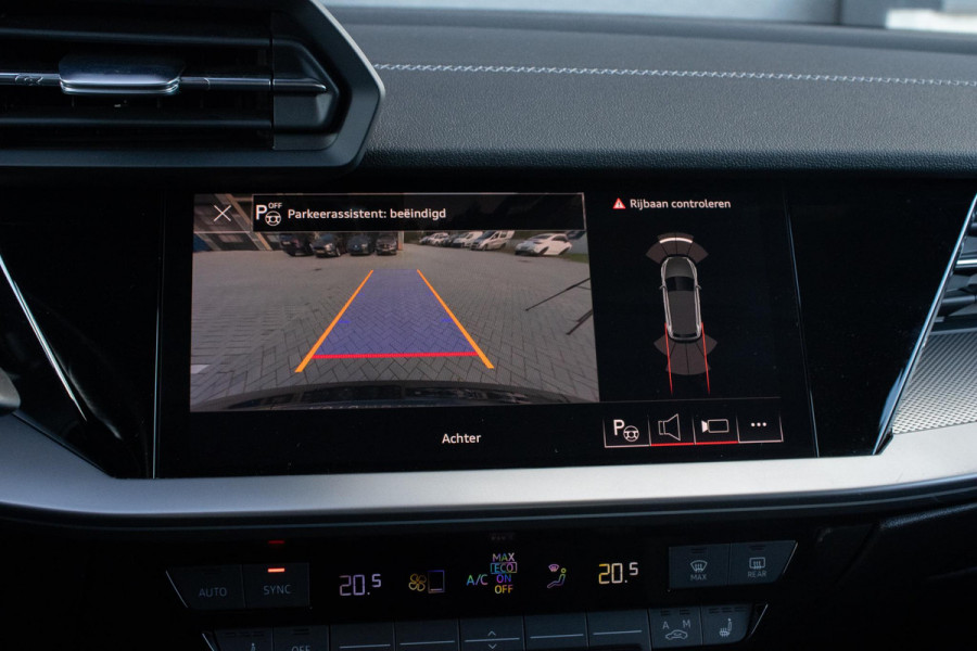 Audi A3 Sportback 45TFSIe S-line Competition PANO MATRIX CAMERA SFEER STOELVERWERWARMING