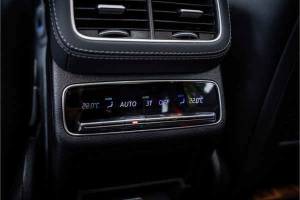Mercedes-Benz GLE AMG 53 Hybrid 4MATIC+ Premium Plus ** Panodak ** Trekhaak ** Night ** Massage ** Carbon ** EV Rijbereik tot 86km (WLTP)