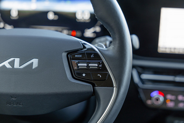Kia Niro 1.6 GDi PHEV Launch Edition / Harman Kardon / Head-Up / Leder / Stoelverw. & Koeling / Carplay