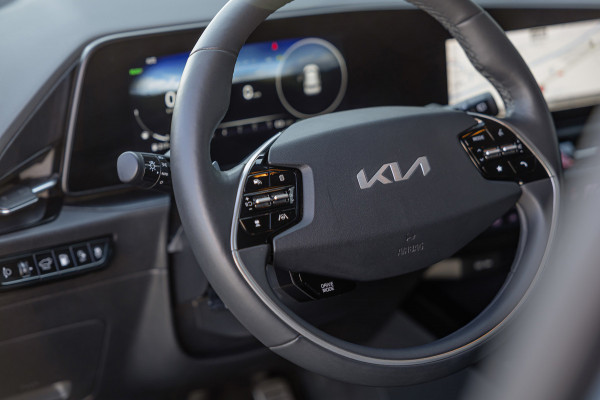 Kia Niro 1.6 GDi PHEV Launch Edition / Harman Kardon / Head-Up / Leder / Stoelverw. & Koeling / Carplay