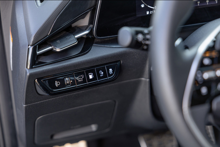 Kia Niro 1.6 GDi PHEV Launch Edition / Harman Kardon / Head-Up / Leder / Stoelverw. & Koeling / Carplay