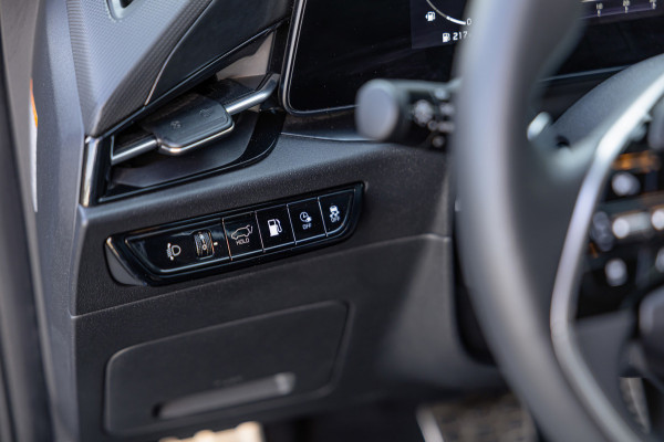 Kia Niro 1.6 GDi PHEV Launch Edition / Harman Kardon / Head-Up / Leder / Stoelverw. & Koeling / Carplay
