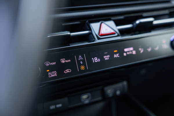 Kia Niro 1.6 GDi PHEV Launch Edition / Harman Kardon / Head-Up / Leder / Stoelverw. & Koeling / Carplay