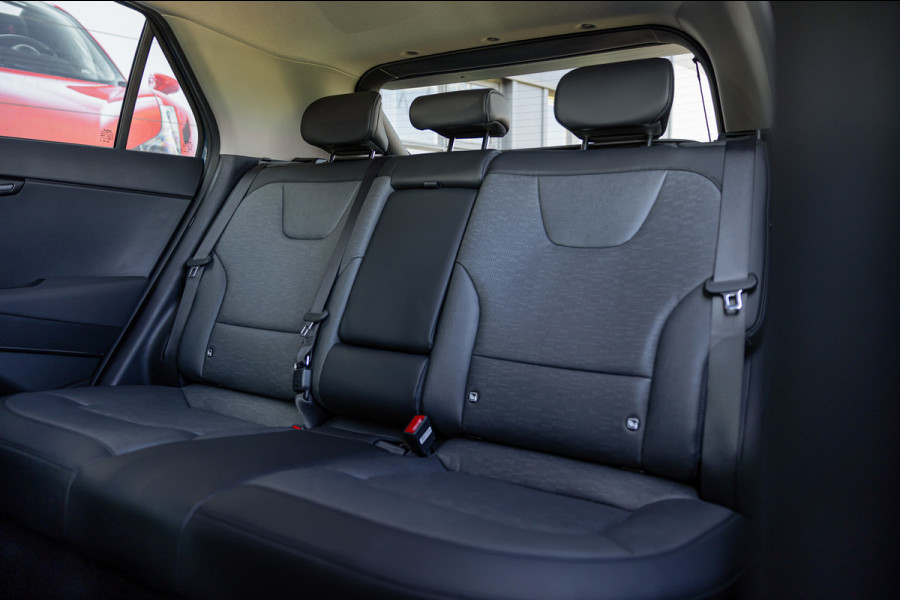 Kia Niro 1.6 GDi PHEV Launch Edition / Harman Kardon / Head-Up / Leder / Stoelverw. & Koeling / Carplay