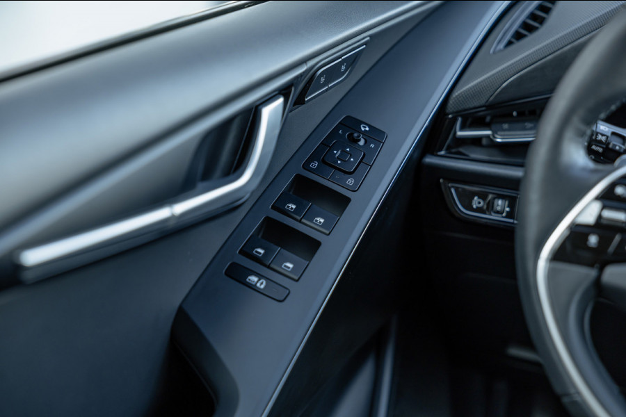 Kia Niro 1.6 GDi PHEV Launch Edition / Harman Kardon / Head-Up / Leder / Stoelverw. & Koeling / Carplay