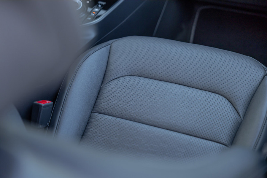 Kia Niro 1.6 GDi PHEV Launch Edition / Harman Kardon / Head-Up / Leder / Stoelverw. & Koeling / Carplay