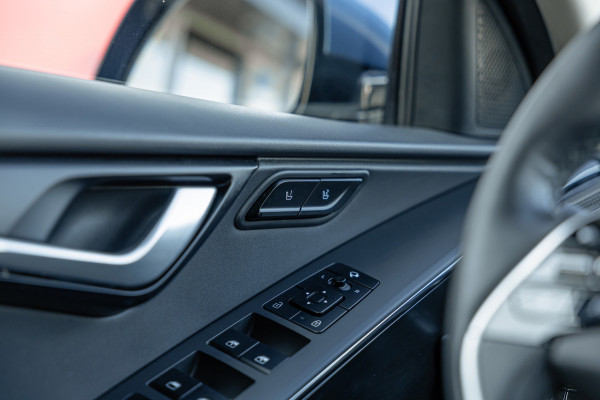 Kia Niro 1.6 GDi PHEV Launch Edition / Harman Kardon / Head-Up / Leder / Stoelverw. & Koeling / Carplay
