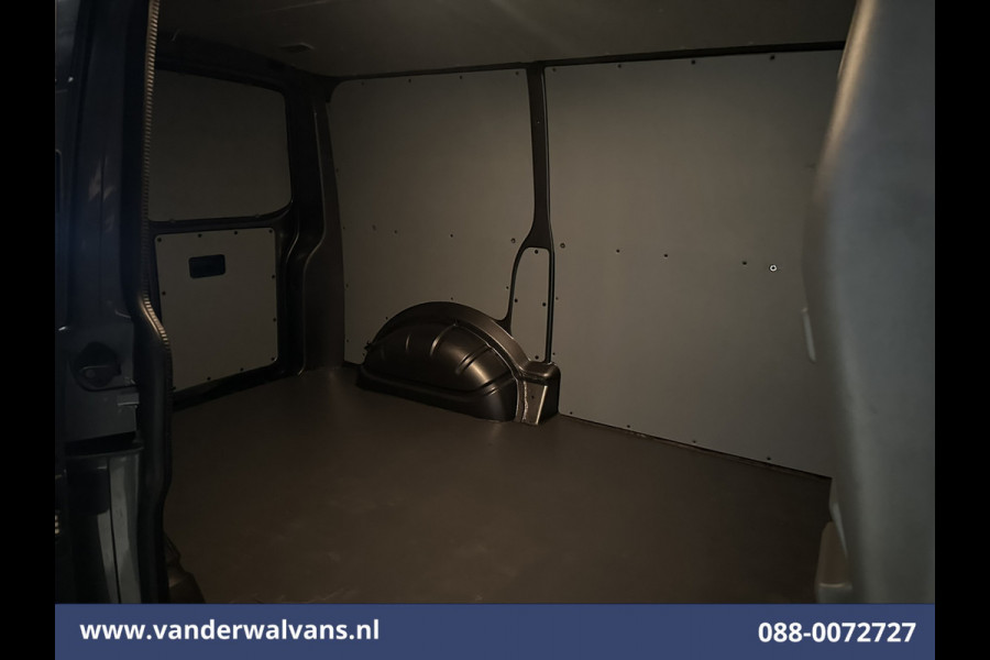 Volkswagen Transporter 2.0 TDI 150pk L1H1 Euro6 Airco | Navigatie | Apple Carplay | Sidebars Android Auto, 2500kg trekvermogen
