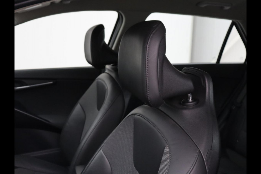 Kia Niro 1.6 GDi PHEV DynamicLine | SOH 96,7% | Half leder | Adaptive cruise Trekhaak | Camera | Park assist | Navigatie | Carplay | Full LED | PHEV