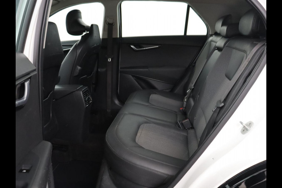 Kia Niro 1.6 GDi PHEV DynamicLine | SOH 96,7% | Half leder | Adaptive cruise Trekhaak | Camera | Park assist | Navigatie | Carplay | Full LED | PHEV