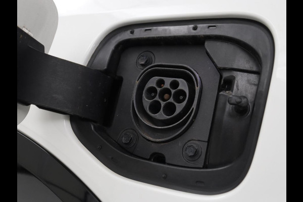Kia Niro 1.6 GDi PHEV DynamicLine | SOH 96,7% | Half leder | Adaptive cruise Trekhaak | Camera | Park assist | Navigatie | Carplay | Full LED | PHEV