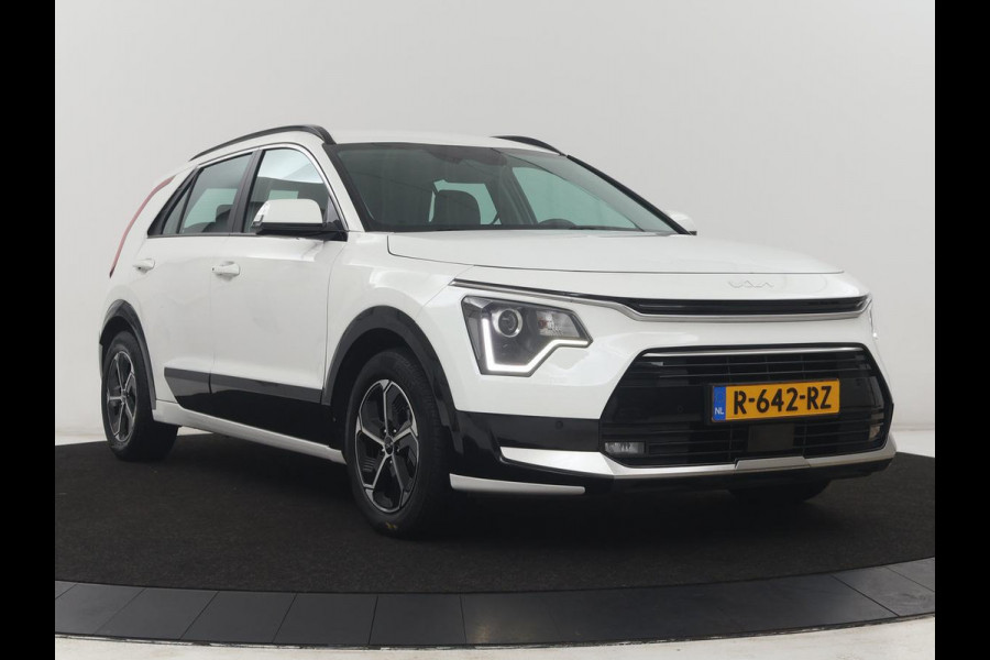 Kia Niro 1.6 GDi PHEV DynamicLine | SOH 96,7% | Half leder | Adaptive cruise Trekhaak | Camera | Park assist | Navigatie | Carplay | Full LED | PHEV