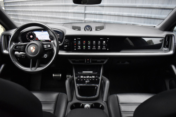 Porsche Cayenne Coupé 3.0 E-Hybrid | Panorama | ACC | 22'' Wielen | Trekhaak | Matrix | Bose | Stuur + stoel + achterbankverwarming