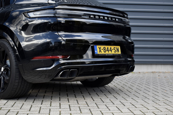 Porsche Cayenne Coupé 3.0 E-Hybrid | Panorama | ACC | 22'' Wielen | Trekhaak | Matrix | Bose | Stuur + stoel + achterbankverwarming