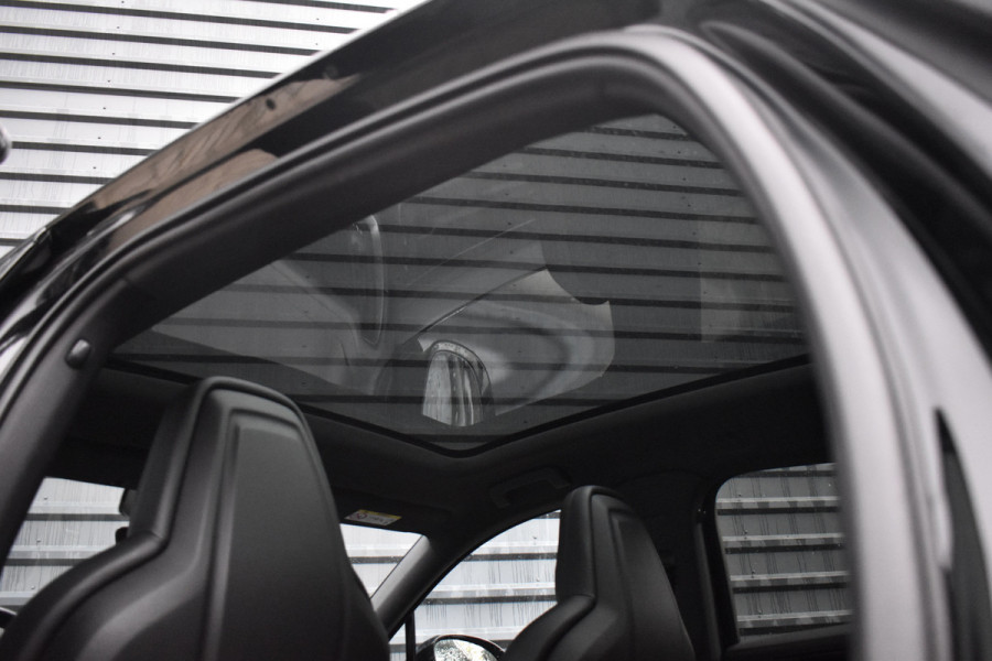 Porsche Cayenne Coupé 3.0 E-Hybrid | Panorama | ACC | 22'' Wielen | Trekhaak | Matrix | Bose | Stuur + stoel + achterbankverwarming