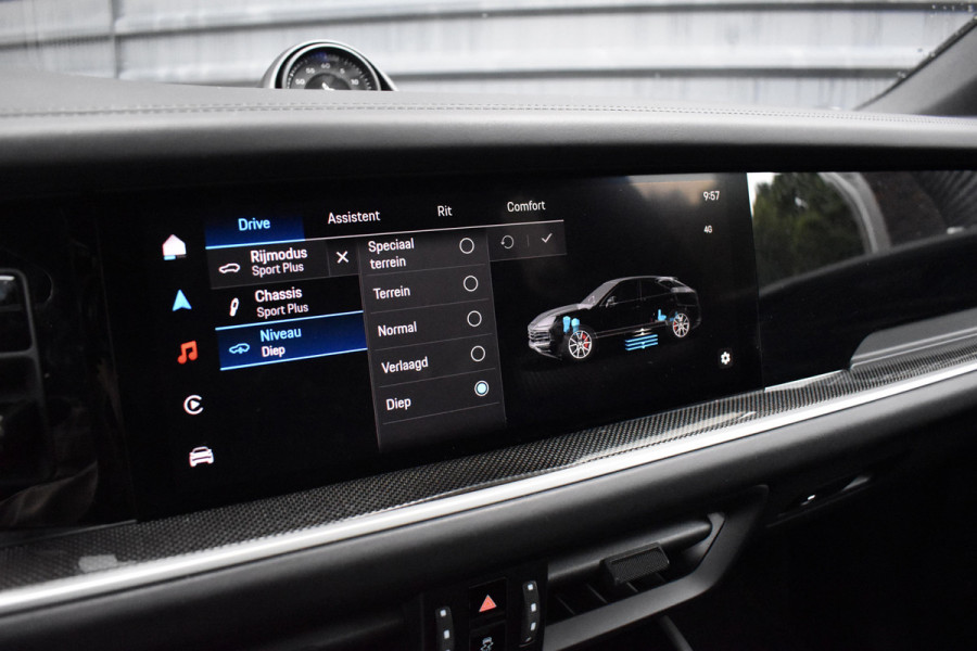 Porsche Cayenne Coupé 3.0 E-Hybrid | Panorama | ACC | 22'' Wielen | Trekhaak | Matrix | Bose | Stuur + stoel + achterbankverwarming