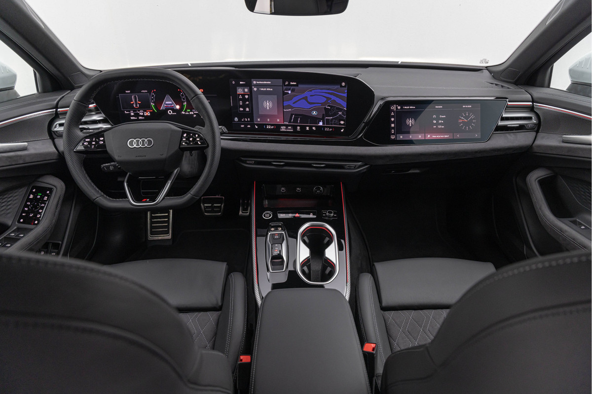 Audi A6 Avant 2.0 e-Hybrid Quattro Luchtv. 4-wielsturing B&O HuD S-stoelen