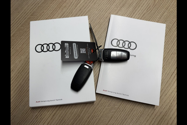 Audi Q4 e-tron 45 S Edition 82 kWh Trekhaak Adaptive cruise Camera 21 inch Velgen