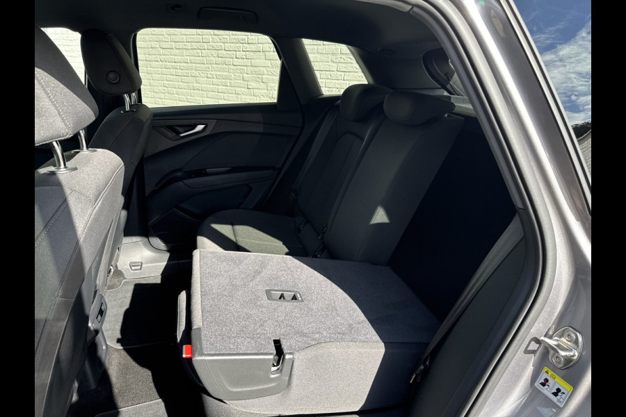 Audi Q4 e-tron 45 S Edition 82 kWh Trekhaak Adaptive cruise Camera 21 inch Velgen