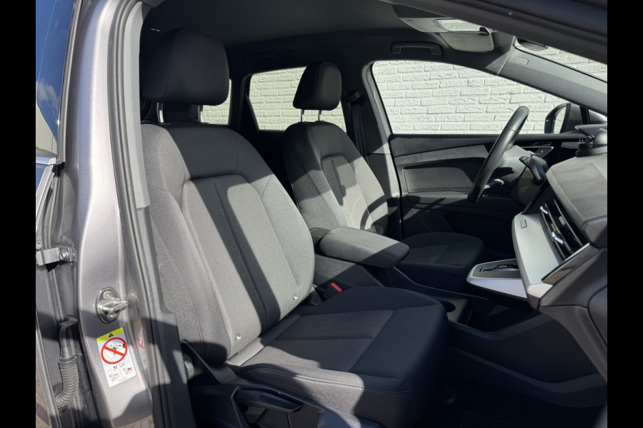 Audi Q4 e-tron 45 S Edition 82 kWh Trekhaak Adaptive cruise Camera 21 inch Velgen
