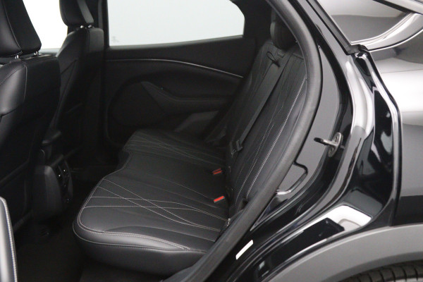 Ford Mustang Mach-E RWD 75 kWh 270 PK, SOH 91 %, Winterpakket, Adap. Cruise Control, Leder, Camera