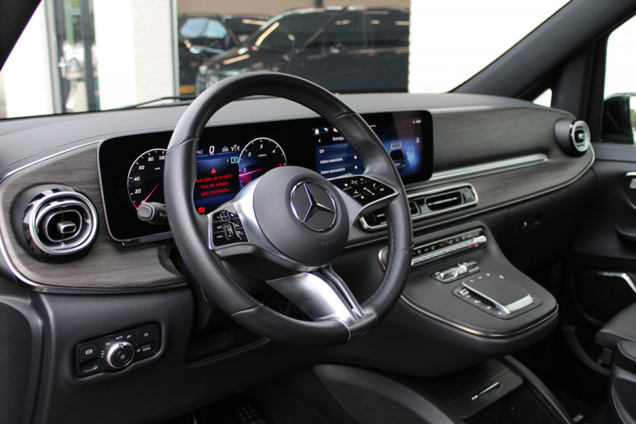 Mercedes-Benz V-Klasse 300d / AMG / 4-Matic / DC / Luchtvering / Pano / Elec Stoelen / Burmester / Vol Opties / NIEUWSTAAT.
