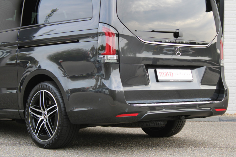 Mercedes-Benz V-Klasse 300d / AMG / 4-Matic / DC / Luchtvering / Pano / Elec Stoelen / Burmester / Vol Opties / NIEUWSTAAT.