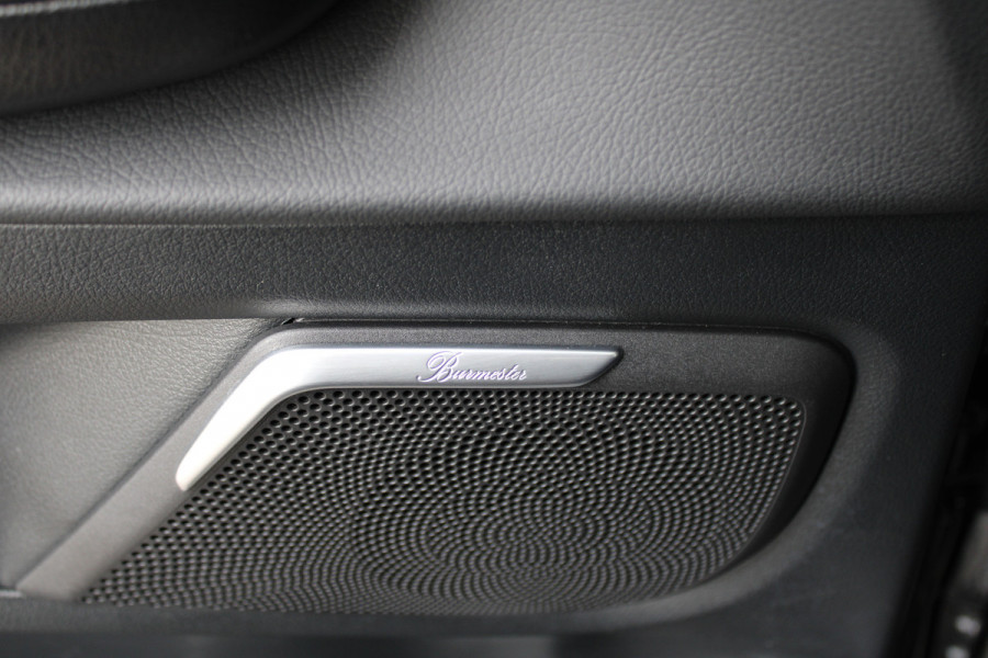 Mercedes-Benz V-Klasse 300d / AMG / 4-Matic / DC / Luchtvering / Pano / Elec Stoelen / Burmester / Vol Opties / NIEUWSTAAT.
