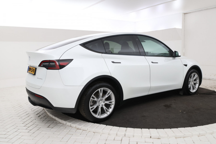 Tesla Model Y Long Range AWD 75 kWh Navigatie, trekhaak! Volleder, Climate
