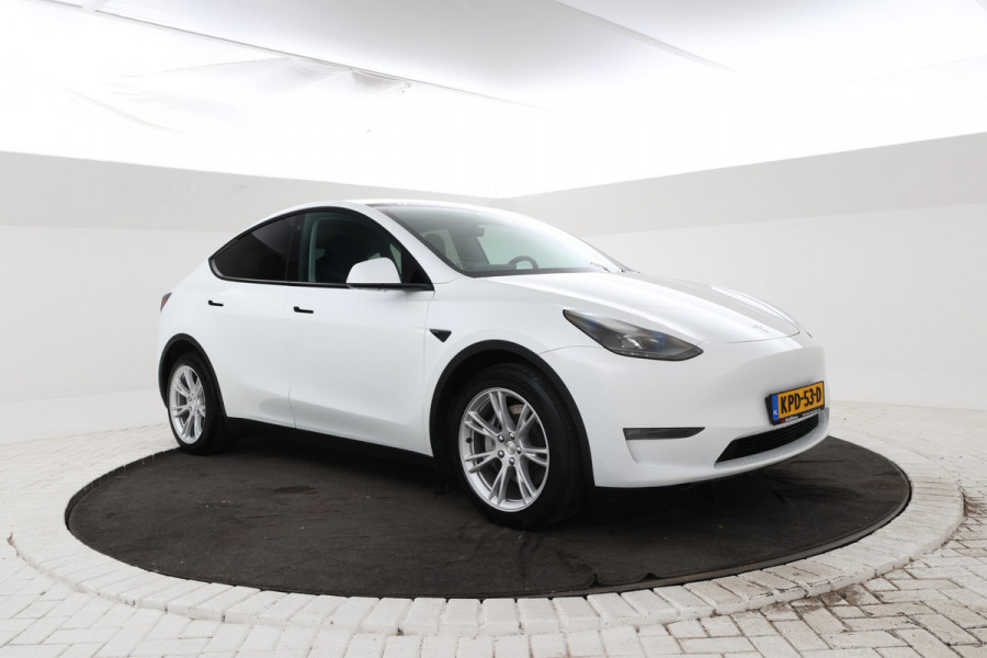 Tesla Model Y Long Range AWD 75 kWh Navigatie, trekhaak! Volleder, Climate