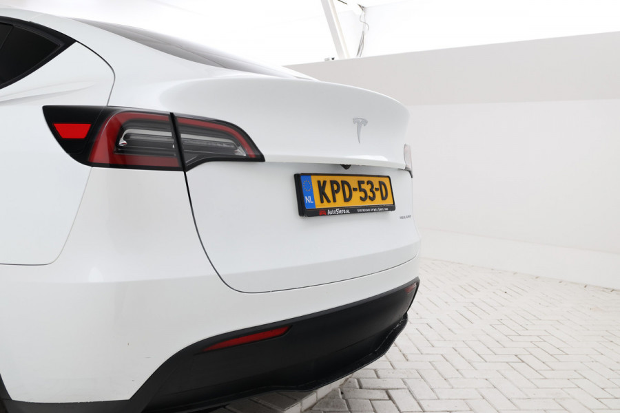 Tesla Model Y Long Range AWD 75 kWh Navigatie, trekhaak! Volleder, Climate