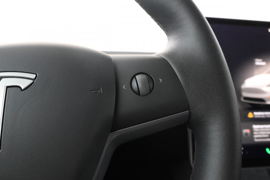 Tesla Model Y Long Range AWD 75 kWh Navigatie, trekhaak! Volleder, Climate