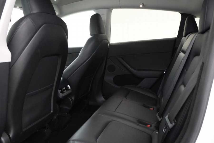 Tesla Model Y Long Range AWD 75 kWh Navigatie, trekhaak! Volleder, Climate