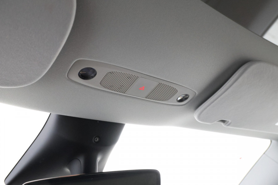 Tesla Model Y Long Range AWD 75 kWh Navigatie, trekhaak! Volleder, Climate