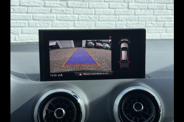 Audi Q2 35 TFSI Pro Line Digitaal dashoard Camera CarPlay Keyless Clima Cruise