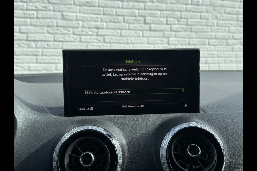 Audi Q2 35 TFSI Pro Line Digitaal dashoard Camera CarPlay Keyless Clima Cruise