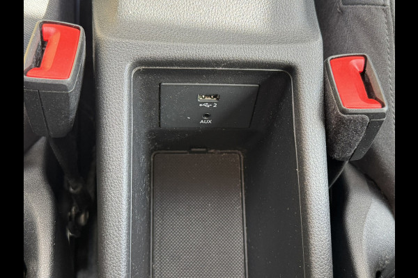 Audi Q2 35 TFSI Pro Line Digitaal dashoard Camera CarPlay Keyless Clima Cruise