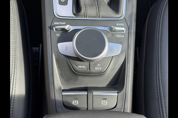 Audi Q2 35 TFSI Pro Line Digitaal dashoard Camera CarPlay Keyless Clima Cruise